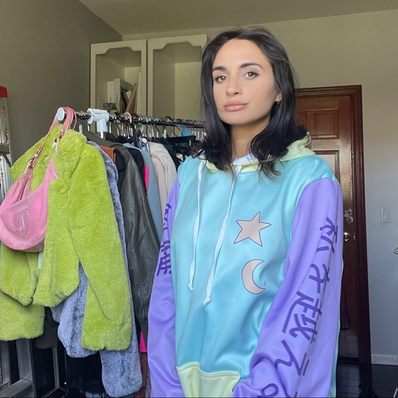 Pastel hoodie - Picture 1 of 3